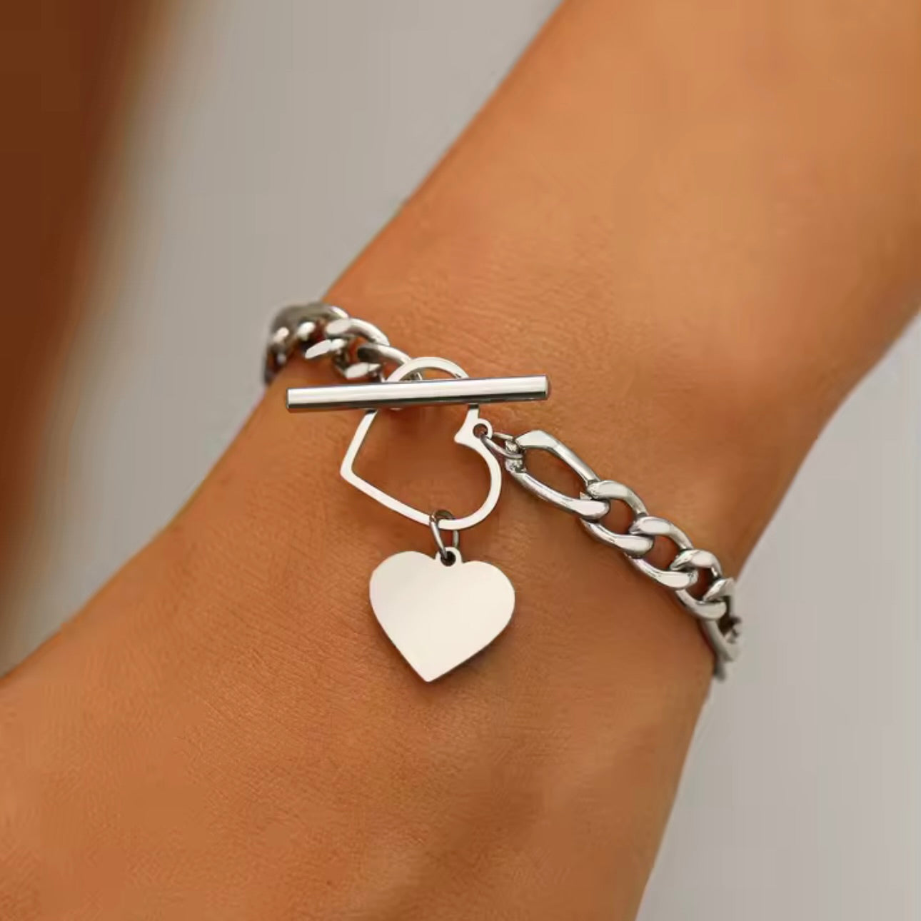 צמידי נשים – עדינות עם משמעות