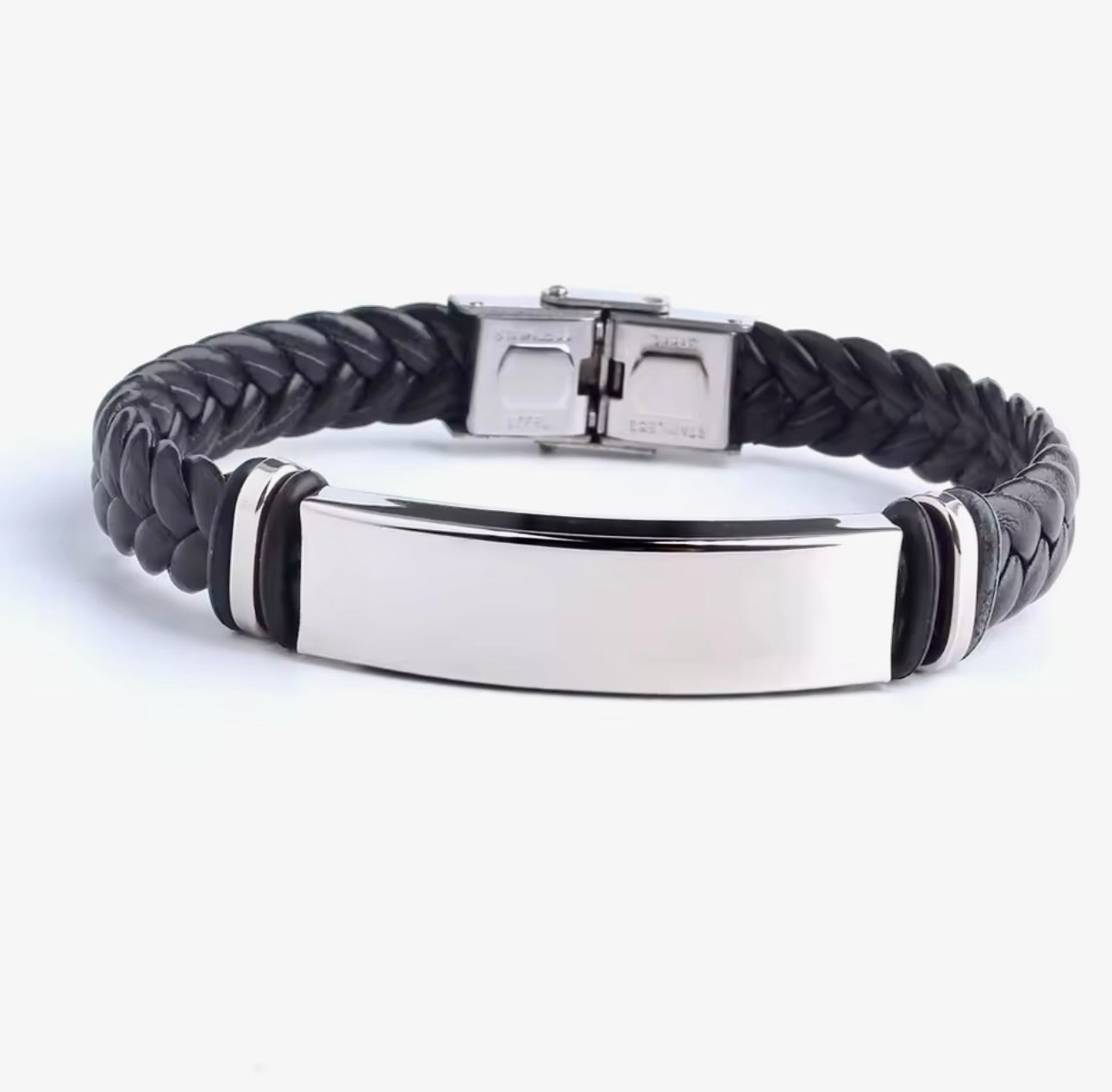 צמיד עור משולב לגבר בחריטה אישית