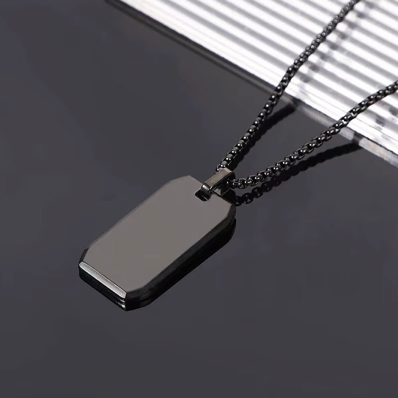 תליון צבע שחור לגבר עם צריבת תמונה וחריטה אישית