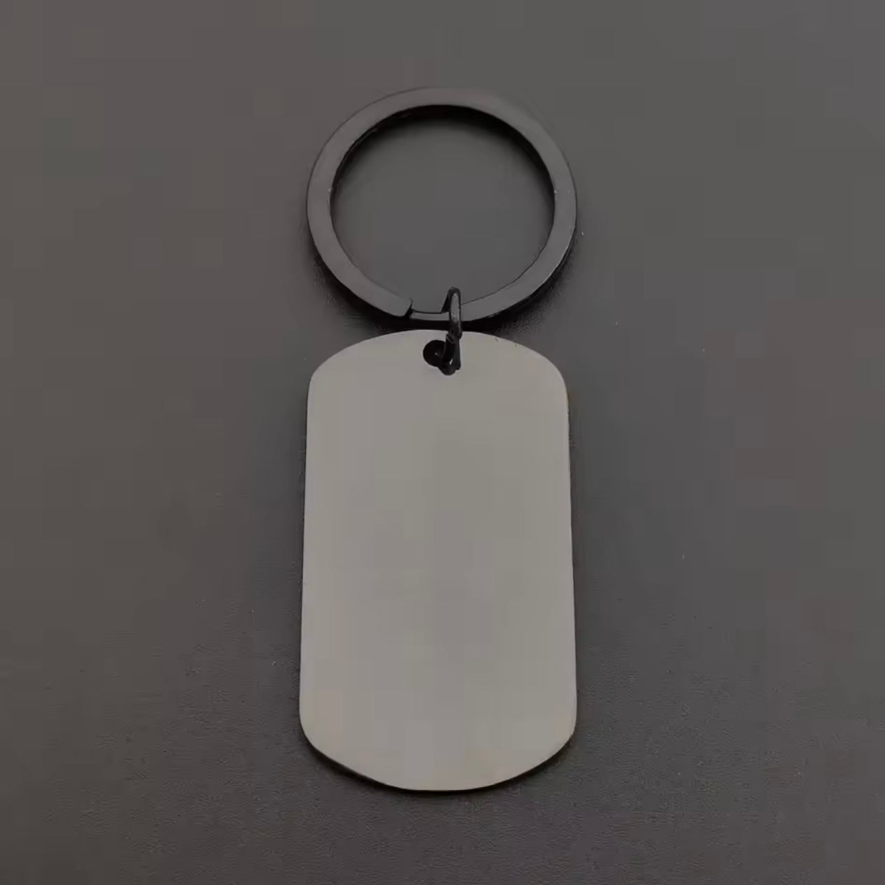 מחזיק מפתחות מיוחד עם חריטה אישית