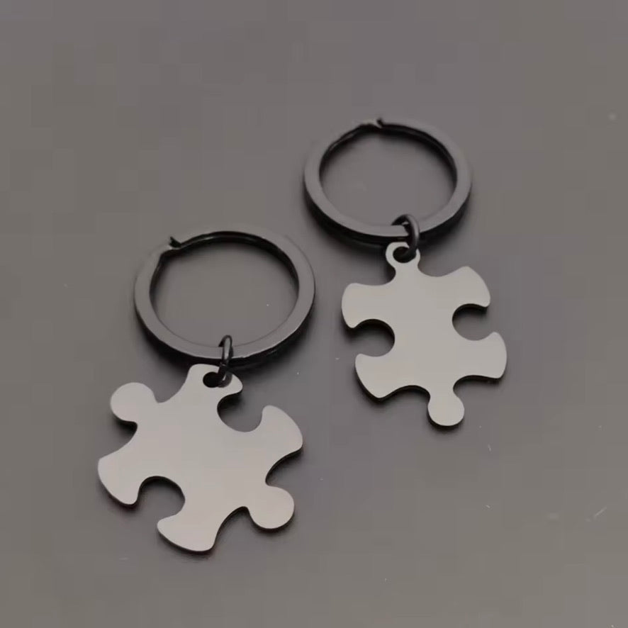 סט מחזיק מפתחות זוגי פאזל עם חריטה אישית
